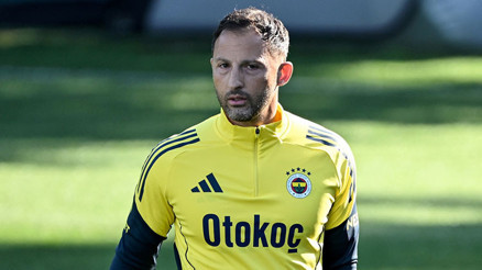 Fenerbahçede teknik direktör ile 10 transfer geldi, 18 ayrılık yaşandı