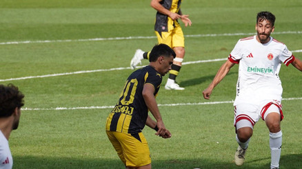 İstanbulspor 3 puanı 4 golle aldı