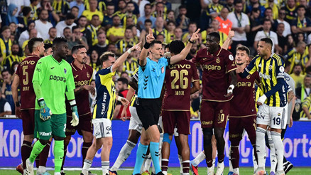 Hakem Ergün çok hata yaptı Golün iptali yanlış, kırmızı kart doğru