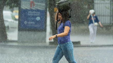 Sıcaklık düşüyor, sağanak geliyor Meteoroloji ve AKOM tarih vererek uyardı: İşte gün gün hava durumu tahmini