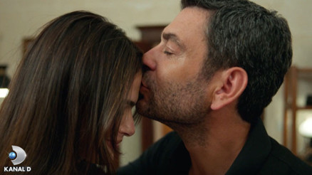 Sezona fırtına gibi döndü... Her iki kişiden biri Uzak Şehir izledi