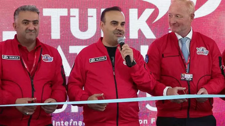 Bakan Kacır: Türkiyenin AR-GE harcamalarını yıllık 1,2 milyar dolardan 16 milyar dolara çıkardık Bakan Kacır: Türkiyenin AR-GE harcamalarını yıllık 1,2 milyar dolardan 16 milyar dolara çıkardık
