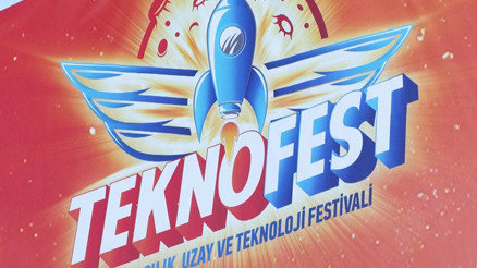 TEKNOFEST İstanbula ikinci gününde ziyaretçi akını TEKNOFEST İstanbula ikinci gününde ziyaretçi akını