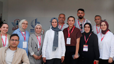 Sümeyye Erdoğan Bayraktar, TEKNOFESTteki Engelliler Sarayı standını ziyaret etti Sümeyye Erdoğan Bayraktar, TEKNOFESTteki Engelliler Sarayı standını ziyaret etti