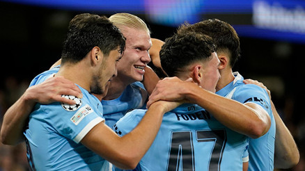 Manchester City, Napoliyi 2 golle geçti