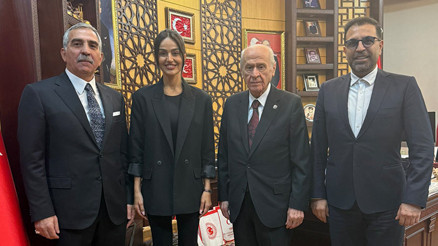 MHP liderinin talimatıyla hazırlandı | Bahçeli, Canların Türküsü eserinin sanatçılarını kabul etti