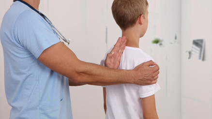 Duruşun sessiz alarmı: Okullarda postür taraması neden şart Duruşun sessiz alarmı: Okullarda postür taraması neden şart