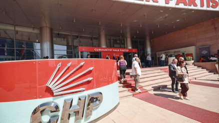 YSK’dan CHP’ye kurultay vizesi