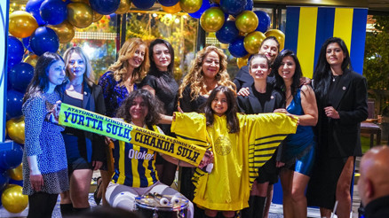 Londra’da ‘Dünya Fenerbahçeli Kadınlar Günü’ coşkuyla kutlandı