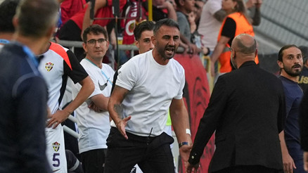 Selçuk Şahinden sert hakem tepkisi: Müsaade etmiyorlar