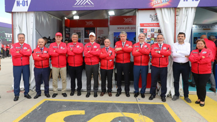 Özvar: “TEKNOFEST, gençlerimizin bilime katkısını en somut şekilde gösteriyor” Özvar: “TEKNOFEST, gençlerimizin bilime katkısını en somut şekilde gösteriyor”