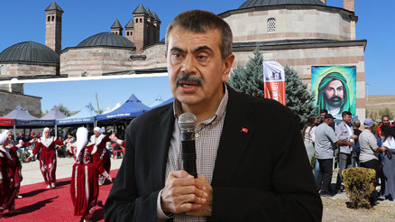 Bakan Tekin, anma etkinliğine katıldı | Bu kardeşliği bozmak isteyenlere gelin hep beraber dur diyelim Bakan Tekin, anma etkinliğine katıldı | Bu kardeşliği bozmak isteyenlere gelin hep beraber dur diyelim