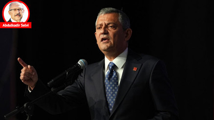 CHP kurultayı kritik hamle mi yoksa tiyatro mu