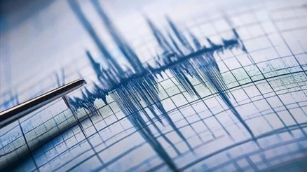 Balıkesirde 4.9 büyüklüğünde deprem oldu