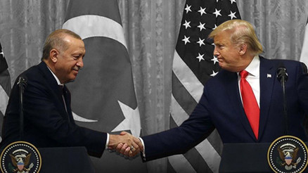 Tüm gözler Erdoğan ve Trump zirvesinde: Yunan basınına göre Atina tedirgin Miçotakise davet gitmedi Tüm gözler Erdoğan ve Trump zirvesinde: Yunan basınına göre Atina tedirgin Miçotakise davet gitmedi