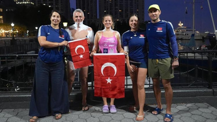 Türk yüzücüler, ABDde 20 Bridges of Manhattan parkurunu başarıyla tamamladı Türk yüzücüler, ABDde 20 Bridges of Manhattan parkurunu başarıyla tamamladı