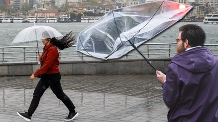 Sıcaklıklar düşüyor sağanak yağış geliyor Meteoroloji uyardı: Ekim ayının ilk haftasına kadar sürecek | İşte sağanak beklenen iller Sıcaklıklar düşüyor sağanak yağış geliyor Meteoroloji uyardı: Ekim ayının ilk haftasına kadar sürecek | İşte sağanak beklenen iller
