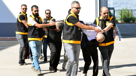 Adanada sokakta gördüğü husumetlisini vuran şüpheli: Beni dövmüştü, görünce dayanamadım