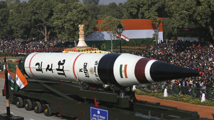 Hindistan yeni balistik füzesini test etti