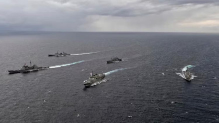 Asyada sıcak saatler: Kuzey Kore gemisine uyarı ateşi