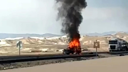 Ankarada feci kaza TIR ile çarpışan otomobil alev aldı
