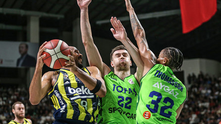Fenerbahçe Beko, TOFAŞa son topta mağlup