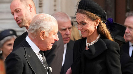 Ona çok isteyip hiç sahip olamadığı kızı gibi bakıyor… Kayınpeder ve gelinin yakınlığı ailede dengeleri bozdu