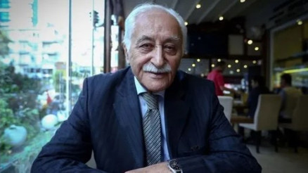 Yavuz Bülent Bakiler kimdir, nereli, kaç yaşında vefat etti Yazar Yavuz Bülent Bakilerin şiirler, kitapları ve hayatına dair bilgiler Yavuz Bülent Bakiler kimdir, nereli, kaç yaşında vefat etti Yazar Yavuz Bülent Bakilerin şiirler, kitapları ve hayatına dair bilgiler