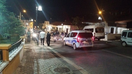 Yürürken sırtından vuruldu, hastanede yaşam mücadelesi veriyor