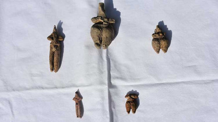 Ritüellerde kullanılıyor olabilir... Ulucak Höyüğünde 8 bin yıllık 5 heykelcik bulundu Ritüellerde kullanılıyor olabilir... Ulucak Höyüğünde 8 bin yıllık 5 heykelcik bulundu