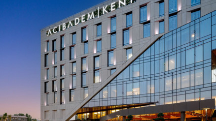Acıbadem kent hastanesi İzmir’in sağlığına değer katıyor
