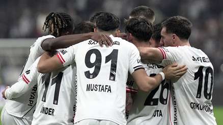 Gövdesi kocaman, kolları kısacık bir canavar gibi