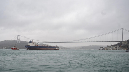 Son dakika... İstanbul Boğazında gemi trafiği açıldı