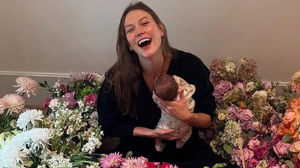 Ona inat üçüncü bebeğini de doğurdu... Bir türlü yaranamadığı kaynanasını çıldırtacak sözler