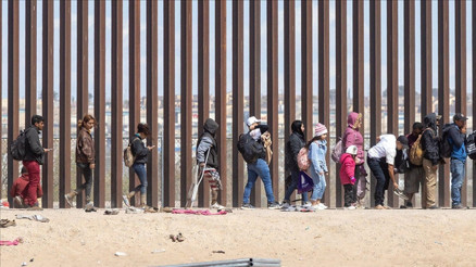 ABD 120 İran vatandaşını sınır dışı etti