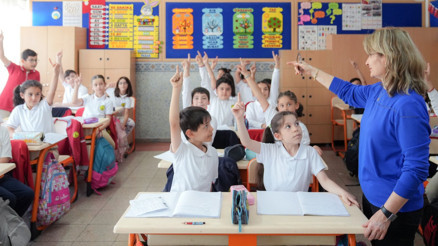 Örgün eğitimde yaklaşık 18 milyon öğrenci... Öğretmen başına düşen öğrenci sayısı azaldı... Erkek öğrenci kız öğrenciden fazla