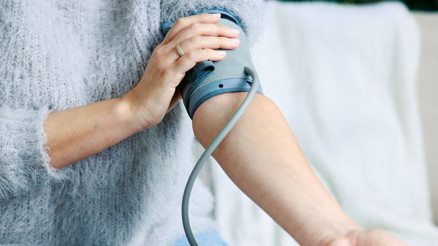 Türkiyede 5 kişiden 1’i hiç ölçtürmemiş... Tansiyon ölçmek hayat kurtarır Türkiyede 5 kişiden 1’i hiç ölçtürmemiş... Tansiyon ölçmek hayat kurtarır