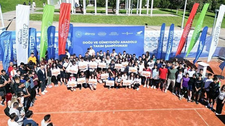 Teniste “Doğu ve Güneydoğu Anadolu Takım Şampiyonası” heyecanı Teniste “Doğu ve Güneydoğu Anadolu Takım Şampiyonası” heyecanı