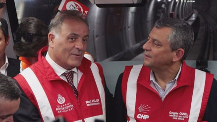 Özgür Özel, Çekmeköy-Sancaktepe-Sultanbeyli Metro Hattı’nda test sürüşüne katıldı