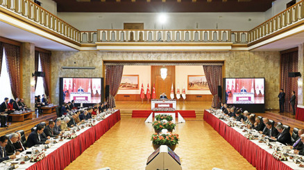 Kırmızı çizgimiz üniter devlet