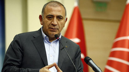 Mahkemeden yeni karar: Gürsel Tekin göreve devam edecek