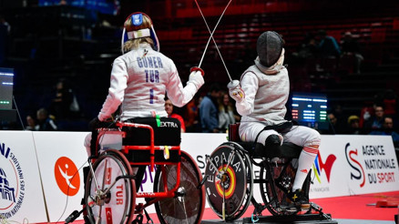 Eskrimci Şenay destek bekliyor Eskrimci Şenay destek bekliyor