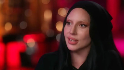 Korkunç acılar da yaşadı, en büyük zevkleri de tattı.. Geriye bir tek şey kaldı: Artık evinin kadını, çocuklarının annesi olmak istiyor