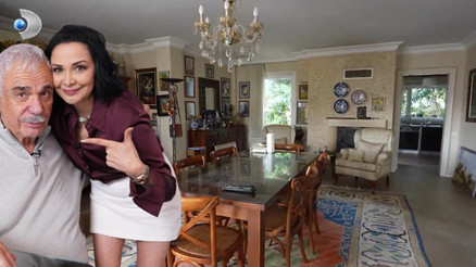 Halil Ergün dört katlı, boğaz manzaralı evinin kapılarını Evrim Akına açtı Halil Ergün dört katlı, boğaz manzaralı evinin kapılarını Evrim Akına açtı