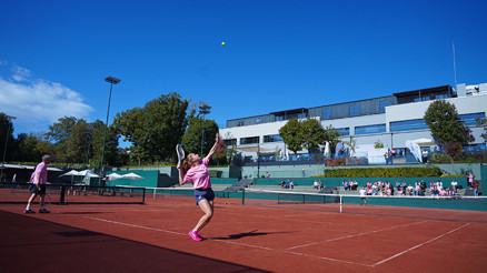 Tenis turnuvasıyla meme kanseri farkındalığı Erken teşhis hayat kurtarır