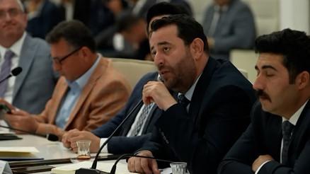 Bakan Kuruma teşekkür eden İşçi Partili belediye başkanına sosyal medya linci | Tepkilere böyle yanıt verdi