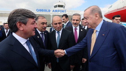 Cumhurbaşkanı Erdoğan Azerbaycanda... Türk Devletleri Teşkilatı 12. Zirvesine katılacak