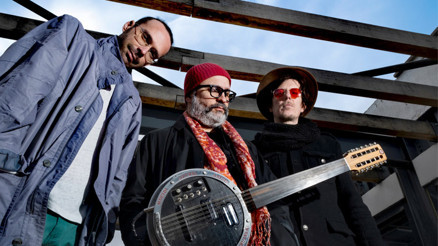 Yasak Helvadan ilk İngiltere turnesi