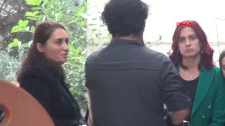 Güllünün evinde bilirkişi heyeti inceleme yaptı: Otopside alınan örnekte bir DNA profili çıkmadı Güllünün evinde bilirkişi heyeti inceleme yaptı: Otopside alınan örnekte bir DNA profili çıkmadı