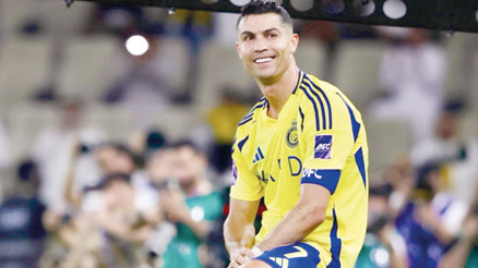 Dünyanın ilk milyarder futbolcusu